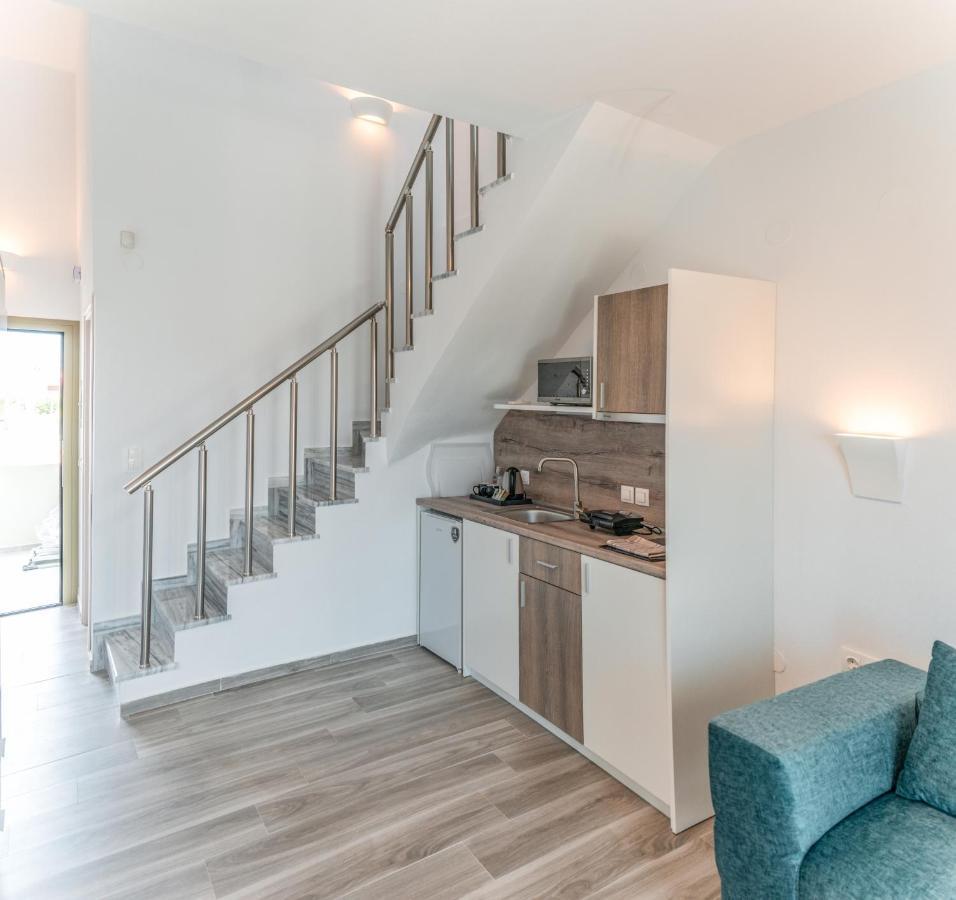 Oliva Suites Νικήτη Εξωτερικό φωτογραφία