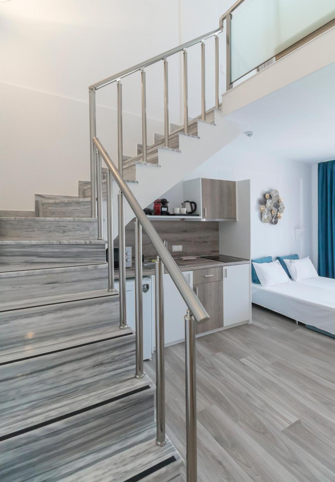Oliva Suites Νικήτη Εξωτερικό φωτογραφία