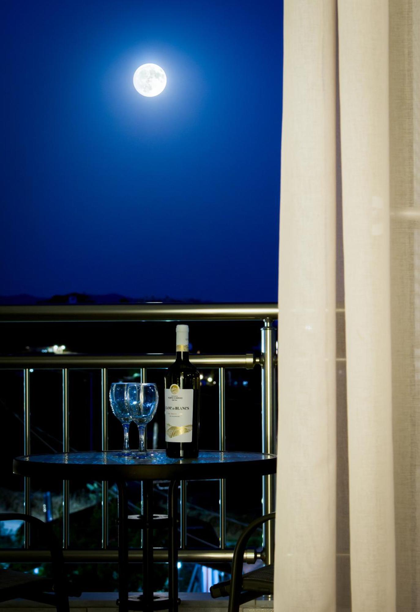 Oliva Suites Νικήτη Εξωτερικό φωτογραφία